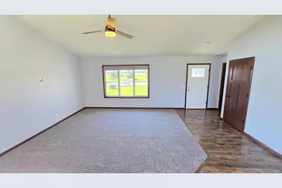 416 Torrey Pines Drive, Mankato, MN 56001 - Photo 7