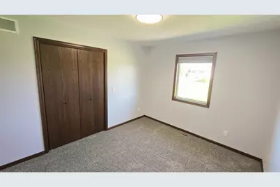 416 Torrey Pines Drive, Mankato, MN 56001 - Photo 17