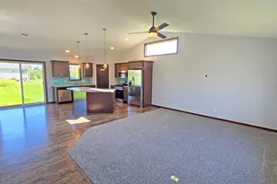 416 Torrey Pines Dr, Mankato, MN 56001 - Photo 3