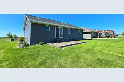 416 Torrey Pines Drive, Mankato, MN 56001 - Photo 33