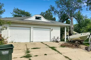 420 Highland Rd, Willmar, MN 56201 - Photo 9
