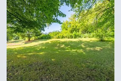 307 E Park Drive, Hibbing, MN 55746 - Photo 7
