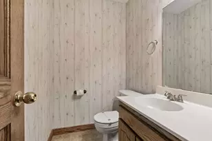 8605 Maplebrook Pkwy N, Brooklyn Park, MN 55445 - Photo 9