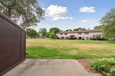 8605 Maplebrook Parkway N, Brooklyn Park, MN 55445 - Photo 23