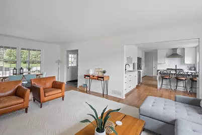 355 Margaret Circle, Wayzata, MN 55391 - Photo 13