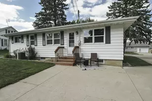 567 W 5th St, Zumbrota, MN 55992 - Photo 19