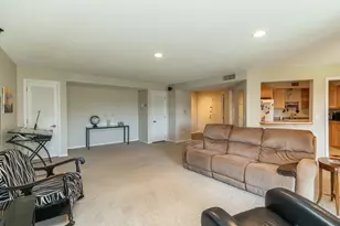 1860 Eagle Ridge Dr, Mendota Heights, MN 55118 - Photo 9