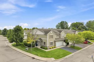 1645 Prescott Ct, Chaska, MN 55318 - Photo 45