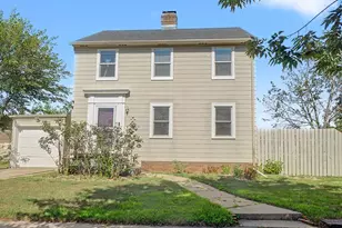 608 9th St, Worthington, MN 56187 - Photo 1