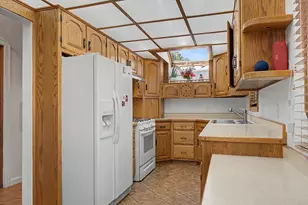 608 9th St, Worthington, MN 56187 - Photo 5