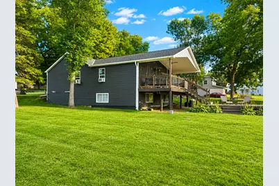 1052 Miller Avenue, Windom, MN 56101 - Photo 3