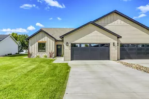 117 Altavista Dr, Detroit Lakes, MN 56501 - Photo 3