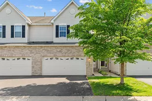 1353 White Oak Dr, Chaska, MN 55318 - Photo 3