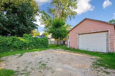 74 S Cordova Avenue, Le Center, MN 56057 - Photo 19