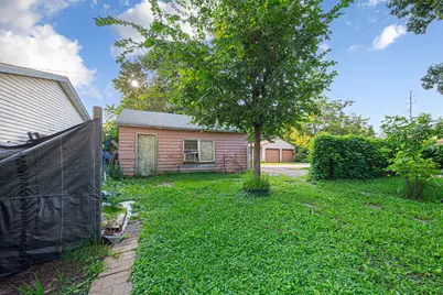 74 S Cordova Avenue, Le Center, MN 56057 - Photo 17