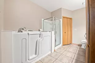 724 85th Ln NW, Coon Rapids, MN 55433 - Photo 17