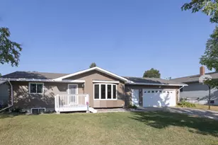 312 3rd Ave E, Halstad, MN 56548 - Photo 1