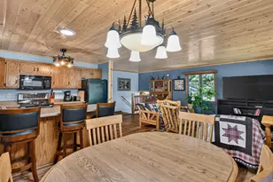 205 Kenwood Dr, Alexandria, MN 56308 - Photo 9