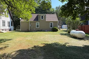 106 N Oak St, Hendricks, MN 56136 - Photo 3