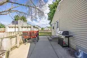 4043 74th St E, Inver Grove Heights, MN 55076 - Photo 17