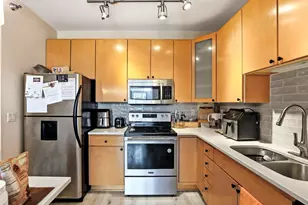 2600 University Ave SE, Minneapolis, MN 55414 - Photo 9