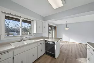 21306 Heath Ave N, Forest Lake, MN 55025 - Photo 11