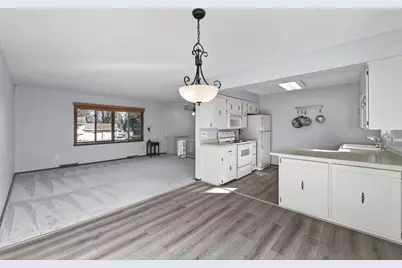 21306 Heath Avenue N, Forest Lake, MN 55025 - Photo 9