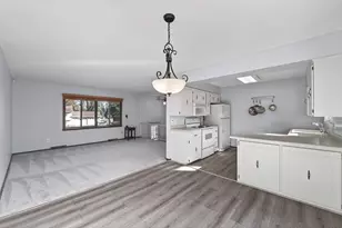21306 Heath Ave N, Forest Lake, MN 55025 - Photo 9