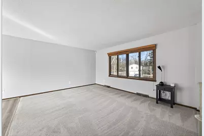 21306 Heath Avenue N, Forest Lake, MN 55025 - Photo 5