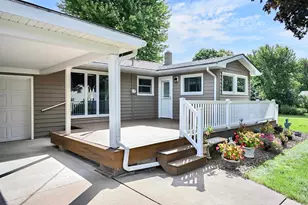 308 Saehler Dr, Goodview, MN 55959 - Photo 3