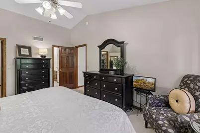 10001 Chowen Avenue S, Bloomington, MN 55431 - Photo 35