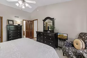 10001 Chowen Ave S, Bloomington, MN 55431 - Photo 35