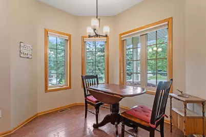 339 Summer Place E, Maplewood, MN 55117 - Photo 7