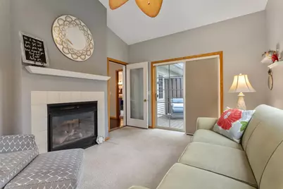 339 Summer Place E, Maplewood, MN 55117 - Photo 19
