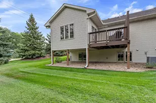 339 Summer Pl E, Maplewood, MN 55117 - Photo 3