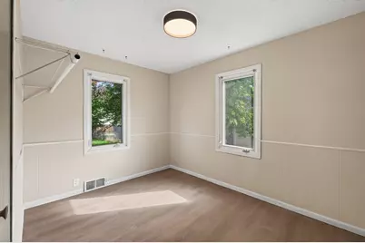 2057 Sherwood Avenue, Saint Paul, MN 55119 - Photo 9