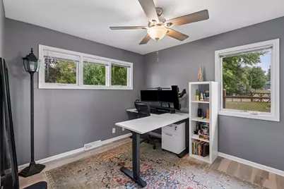 10337 Wentworth Avenue S, Bloomington, MN 55420 - Photo 17