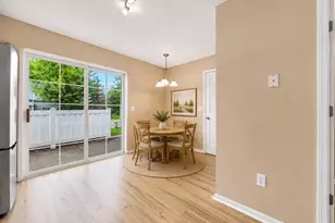 2009 Gresham Ave N, Oakdale, MN 55128 - Photo 11