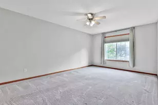 750 Maple Hills Dr, Maplewood, MN 55117 - Photo 23