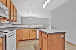750 Maple Hills Dr, Maplewood, MN 55117 - Photo 27