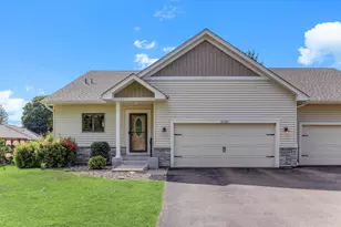 2061 Cardinal Glen, North Saint Paul, MN 55109 - Photo 1
