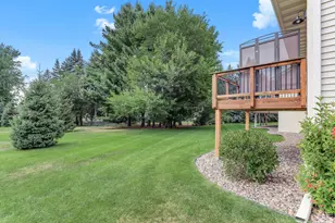 2061 Cardinal Glen, North Saint Paul, MN 55109 - Photo 37