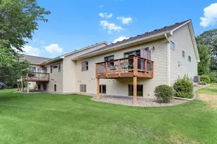 2061 Cardinal Glen, North Saint Paul, MN 55109 - Photo 39