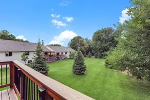 2061 Cardinal Glen, North Saint Paul, MN 55109 - Photo 37