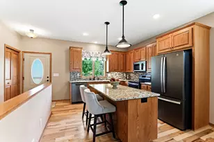 2061 Cardinal Glen, North Saint Paul, MN 55109 - Photo 13