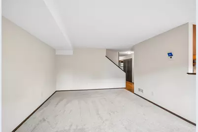 1748 McKnight Road N #24, Maplewood, MN 55109 - Photo 7