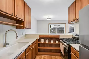 1748 McKnight Rd N, Maplewood, MN 55109 - Photo 11