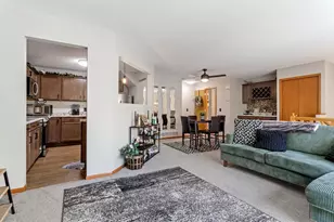 2636 101st Ln N, Brooklyn Park, MN 55444 - Photo 9