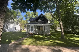 216 N 6th St, Montevideo, MN 56265 - Photo 1