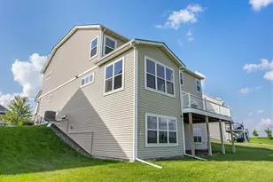 1961 Dahlia Dr, Shakopee, MN 55379 - Photo 7